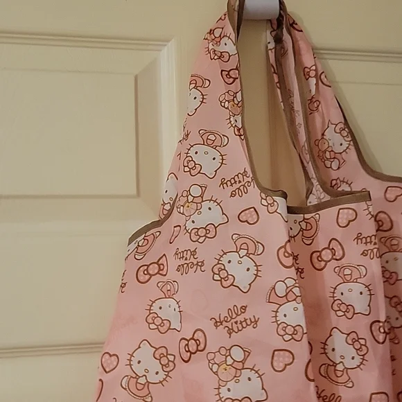 Hello Kitty Reusable Tote Bag - Picture 3 of 4